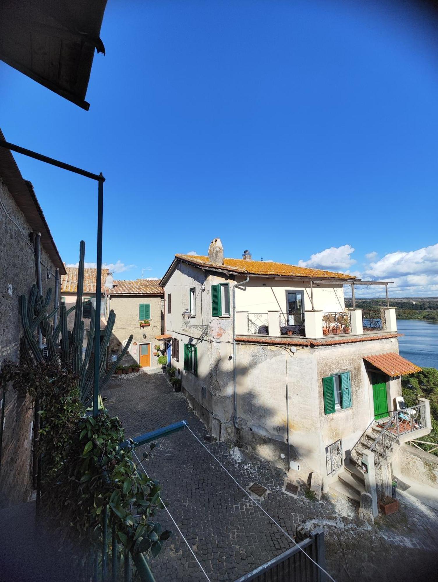 Ferienwohnung Chalet Romantico Sul Lago Anguillara Sabazia Exterior foto